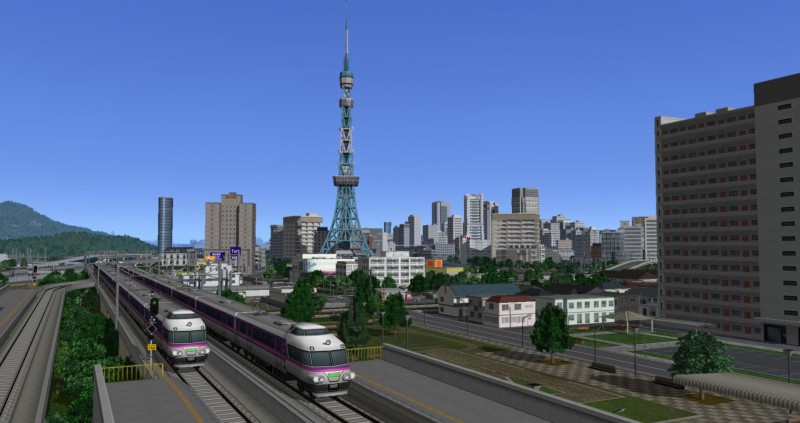 姫海ブルータワーの脇を駆け抜ける