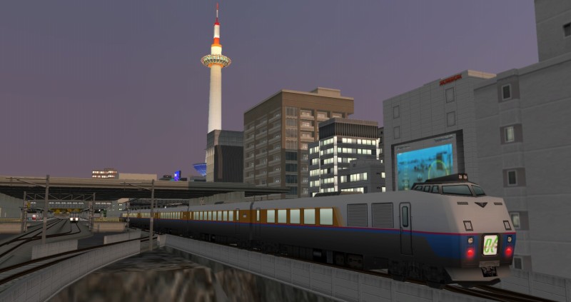 終点・姫ヶ丘駅の3階ホームに停車する